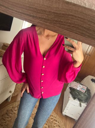 Blusa Bimani rosa botones dorados