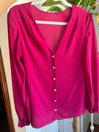 Blusa Bimani rosa botones dorados