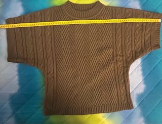 Maglioncino nocciola lavorato