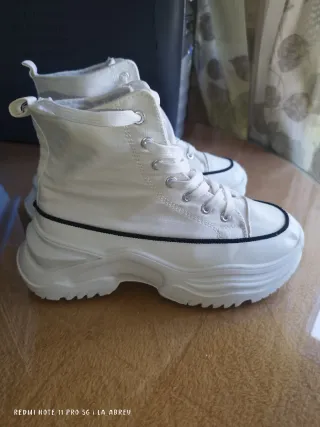 Botines blancos con plataforma