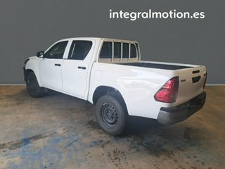 Toyota Hilux 2.4 D-4D Cabina Doble GX 