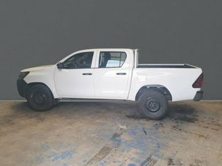 Toyota Hilux 2.4 D-4D Cabina Doble GX 