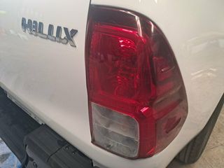 Toyota Hilux 2.4 D-4D Cabina Doble GX 