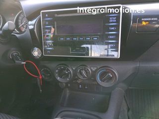 Toyota Hilux 2.4 D-4D Cabina Doble GX 