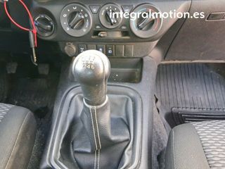 Toyota Hilux 2.4 D-4D Cabina Doble GX 