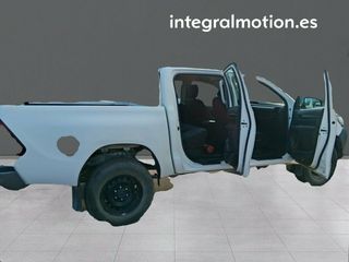 Toyota Hilux 2.4 D-4D Cabina Doble GX 