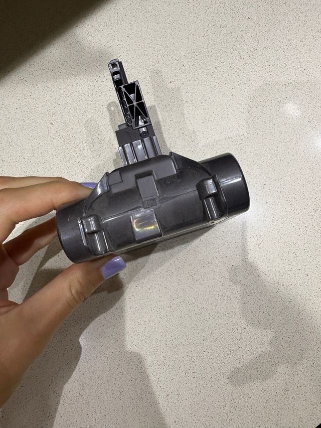 Batería Dyson V7 Original (No funciona)