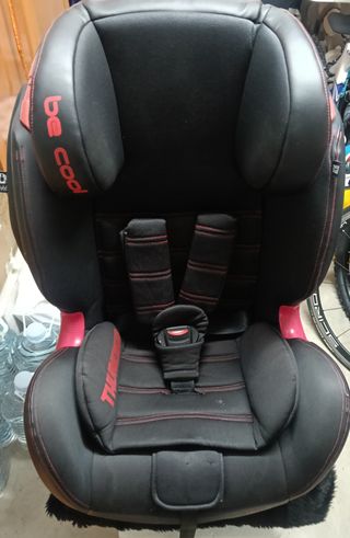 Silla de coche Be Cool negra y roja