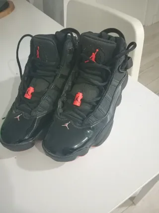 Zapatillas Jordan Air Negras y Rojas