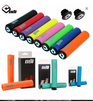 Manopole MTB in silicone ODI Nuove MANOPOLE +TAPPI