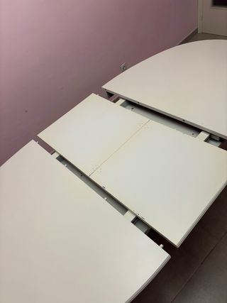 Mesa de comedor extensible blanca