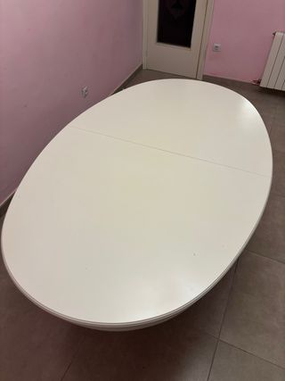 Mesa de comedor extensible blanca