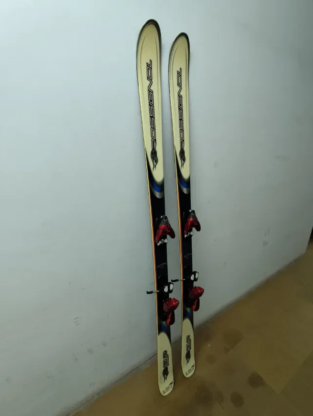 Esquís Rossignol Bandit B2
