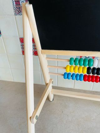 Lavagna con abaco per bambini
