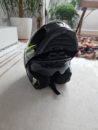 Casco Moto LS2 Negro y Amarillo