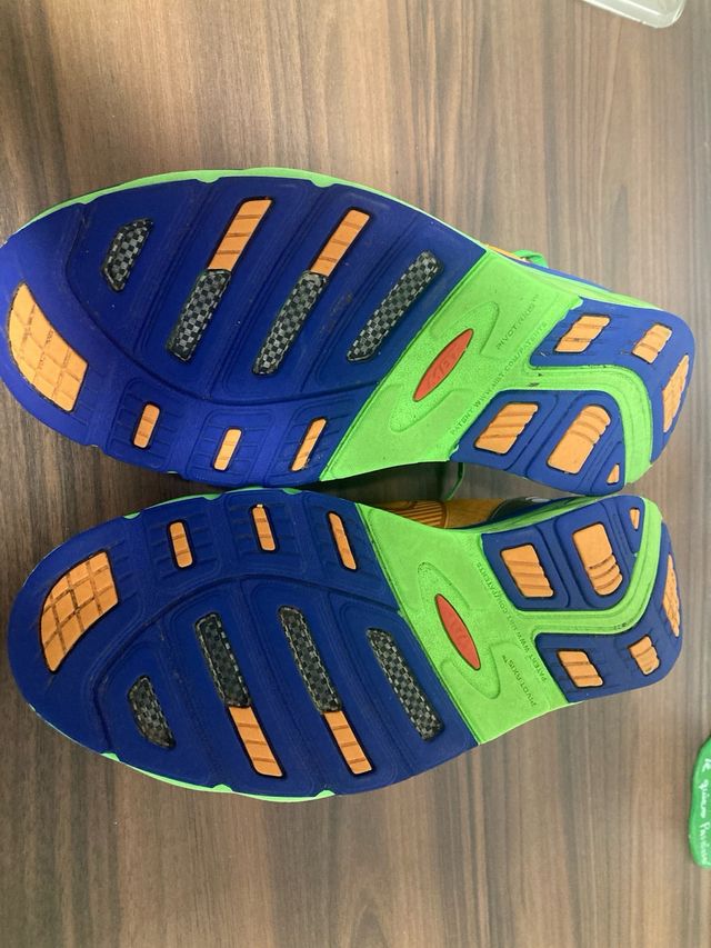 Zapatillas running MBT talla 44