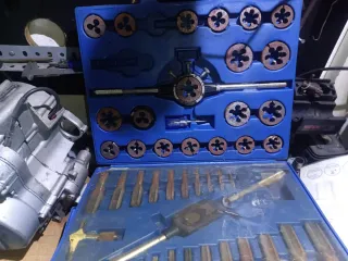 Juego de machos y terrajas