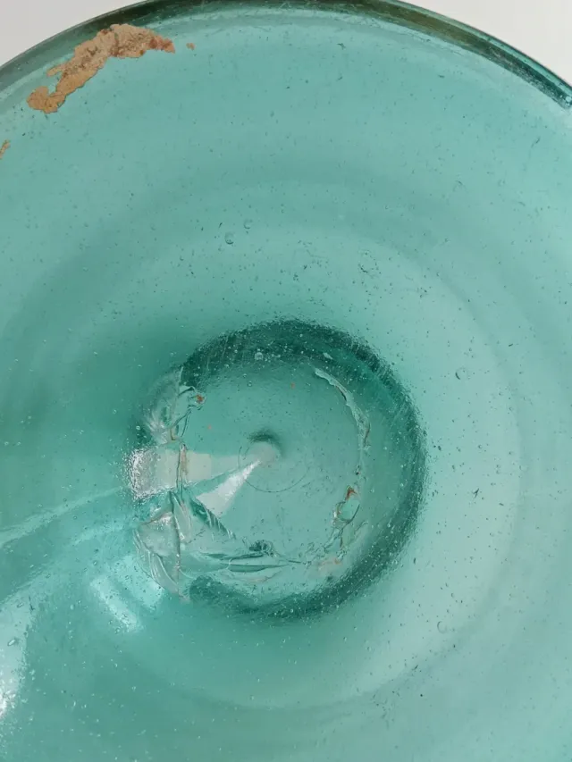 Antigua Garrafa de Cristal Azul Cian. Boca Grande.