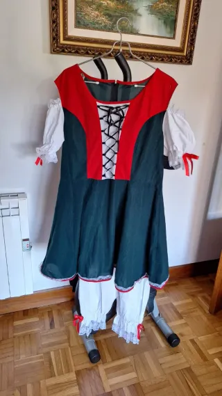 Disfraz Tirolesa Verde y Rojo