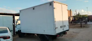 Nissan cabastar 2001