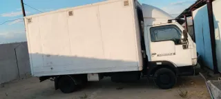 Nissan cabastar 2001