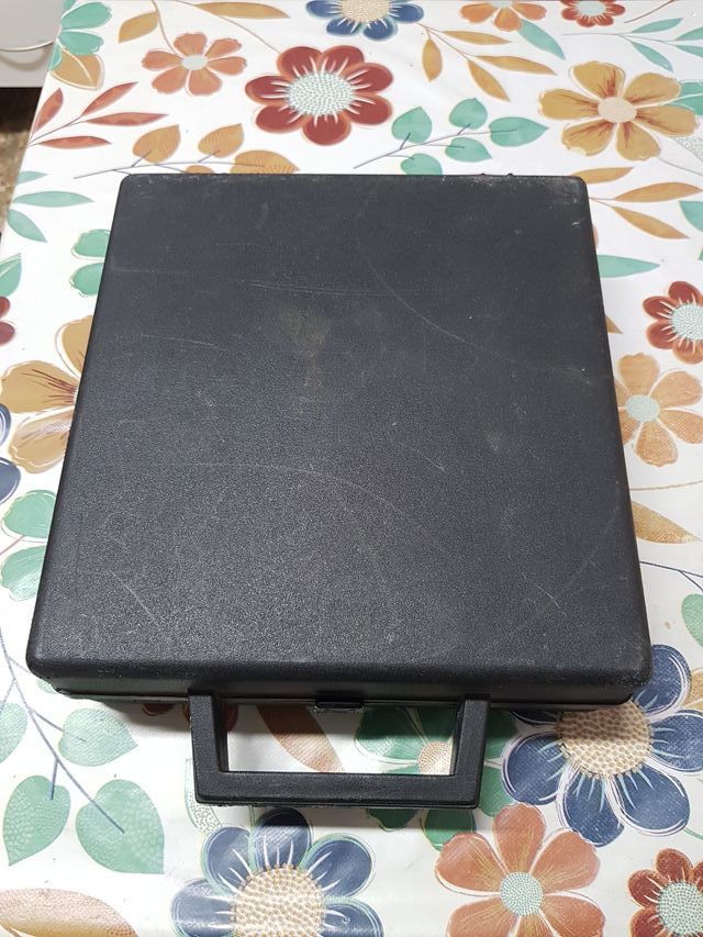 Lote de 21 Casetes Musicales Variados +maletín 