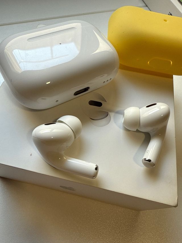 Apple AirPods Pro 2ª Gen Blancos