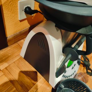 Thermomix TM31 como NUEVA + Accesorios