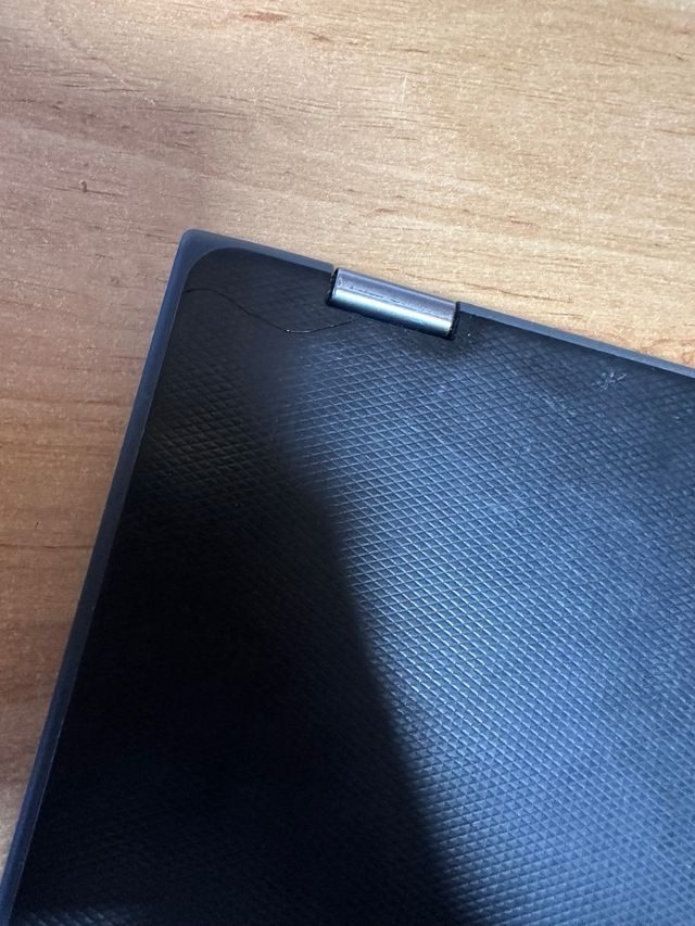 Lenovo 500e Chromebook 2ª Gen Táctil Convertible