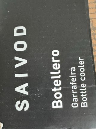 Vinoteca SAIVOD 6 botellas