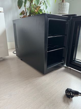 Vinoteca SAIVOD 6 botellas