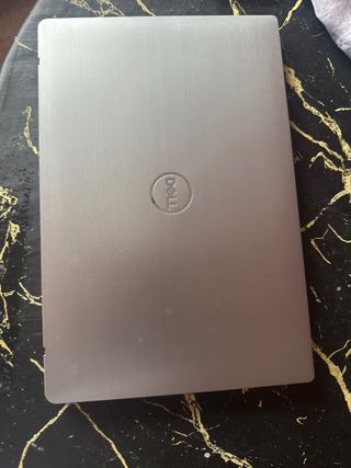 Dell Latitude 7400 Plata