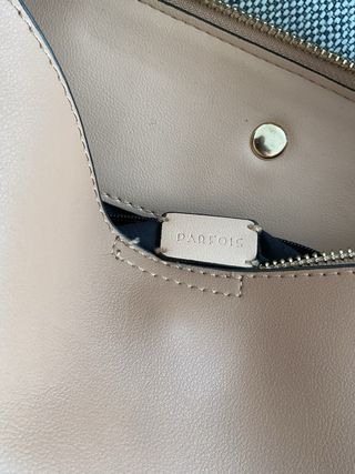 Bolso de hombro marrón
