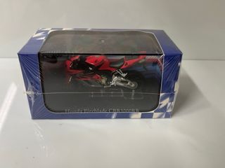 Honda Fireblade CBR 1000RR Maqueta escala 1/24