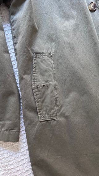 Gabardina Pull&Bear verde