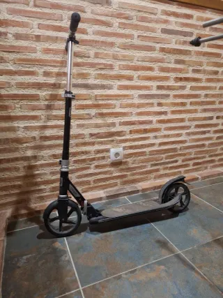 Patinete plegable negro