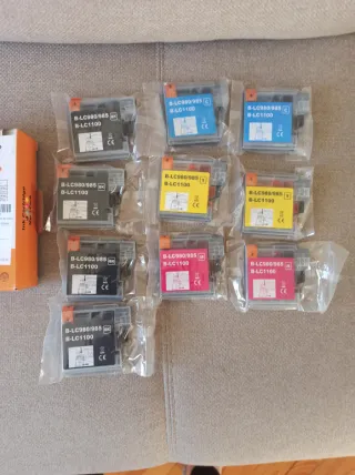 Cartuchos Tinta Brother LC1100 BK C M Y