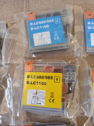 Cartuchos Tinta Brother LC1100 BK C M Y