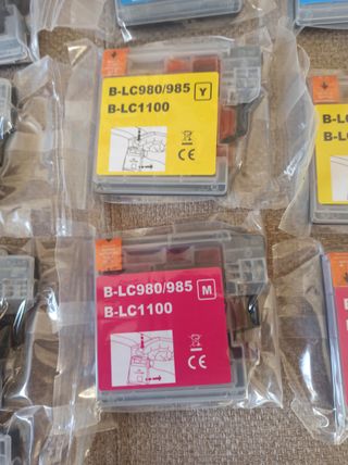 Cartuchos Tinta Brother LC1100 BK C M Y