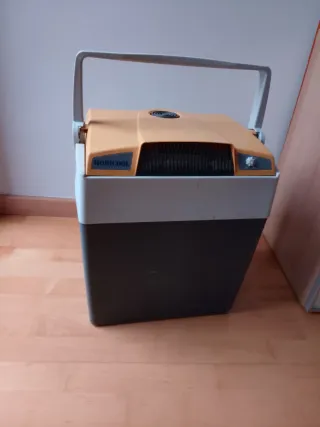 Nevera eléctrica portátil MOBICOOL
