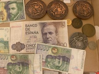 Lote monedas, billetes y medallas
