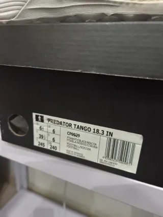 Botas fútbol Adidas Predator Tango 39 y un tercio