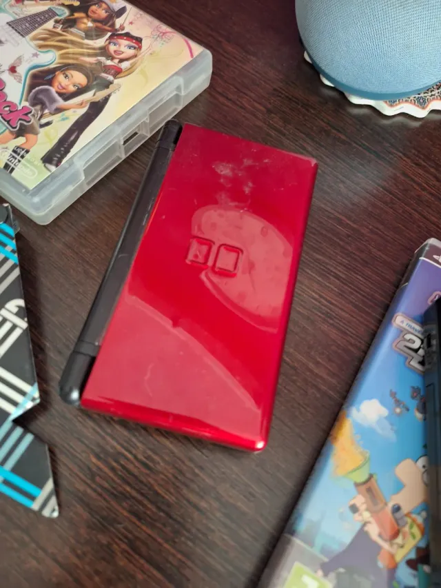 Nintendo DS Lite Negra + 4 Juegos