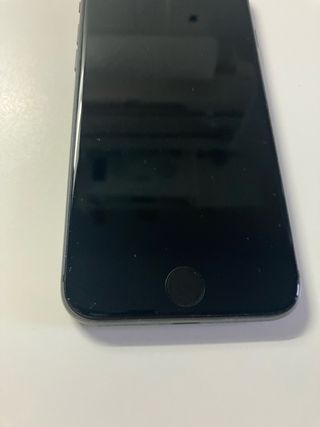 iPhone 8 64GB Space Gray 73% Batería