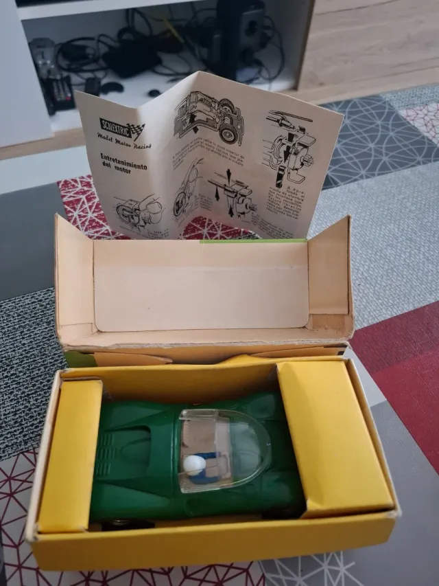 Coche Scalextric Ferrari GT330 Verde made in spain