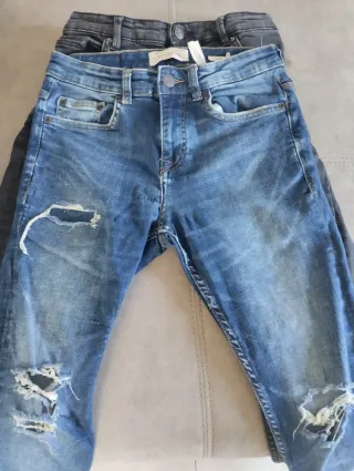 Pack 2 Pantalones Vaqueros Pull&Bear
Tallas 36/38