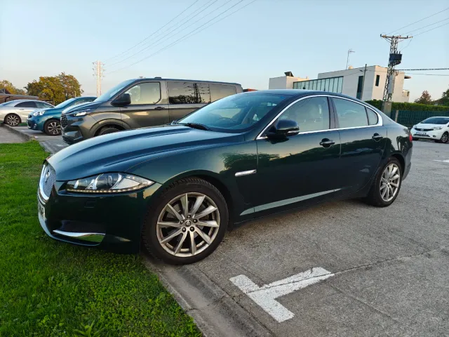 Jaguar XF 2012