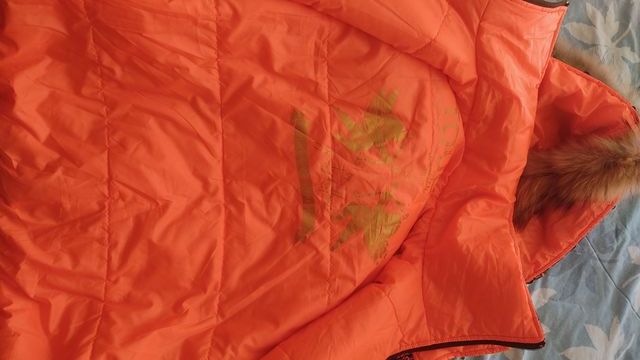 Abrigo naranja mujer