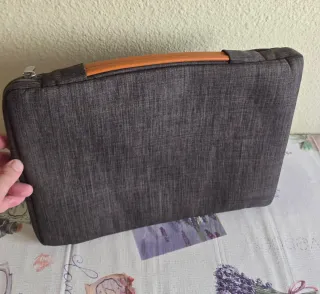 Funda maletín portátil 14" (gris oscuro)