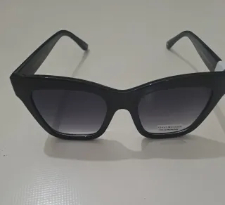 Gafas de sol Tommy Hilfiger negras